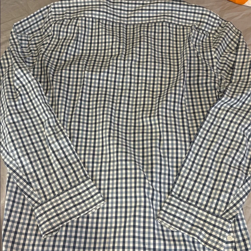 J. Crew men’s blue‎ and White Checkered Casual Shirt size L